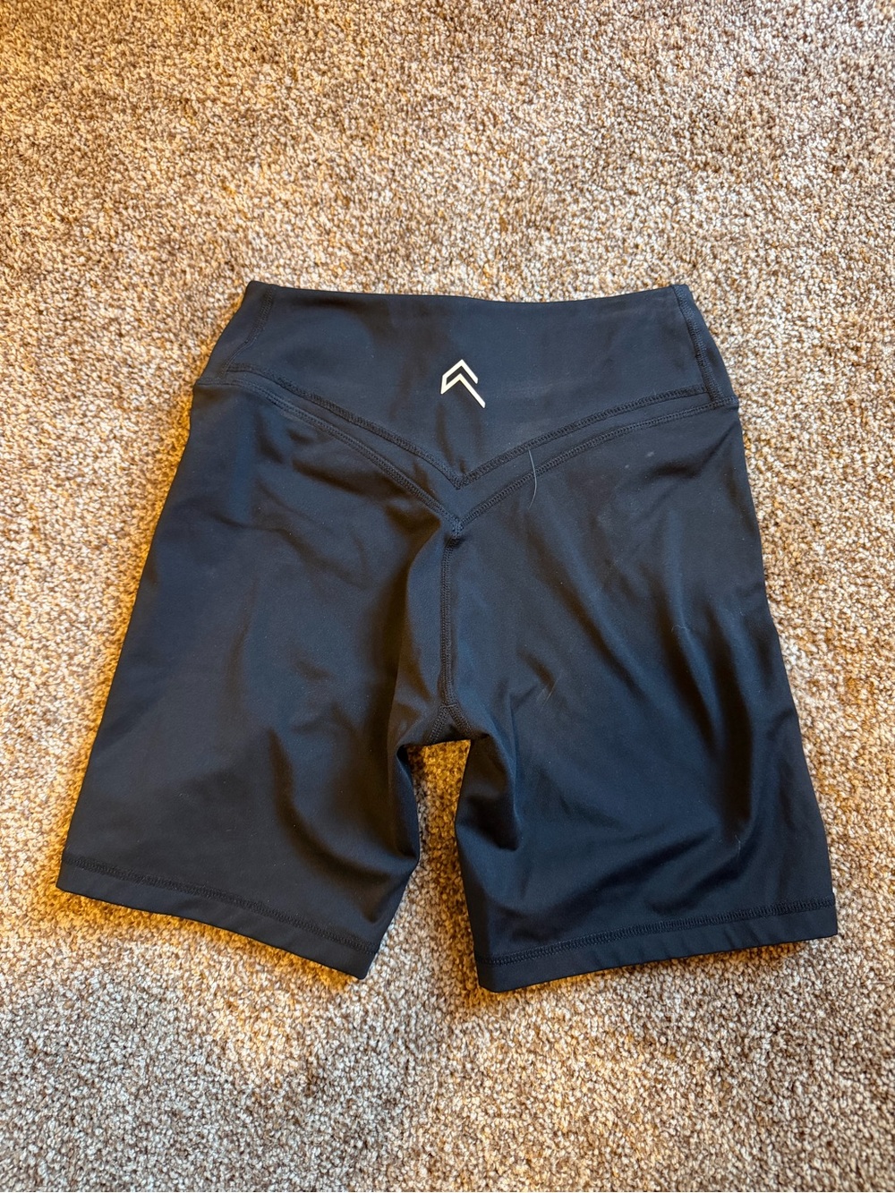Oner Active Black High-Waist Bike Shorts with V-Seam Detail